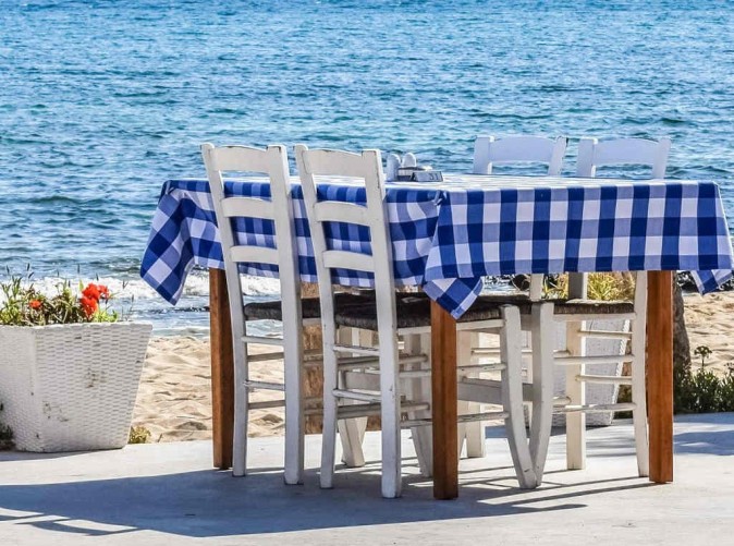 032_Schoene Aussichten Touristik - Zypern-pixabay-table-2918953_1280